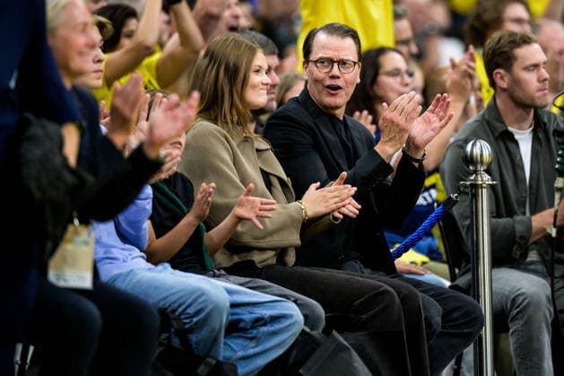260830 Princess Estelle of Sweden and Prince Daniel of Sweden in the stands during the FIBA World Cup Qualifier basketball game between Sweden and France on August 30, 2026 in Stockholm. Photo: Joel Marklund BILDBYRAN kod JM JM0848 bbeng basket basketball vm-kval fiba world cup qualifiers sverige sweden frankrike france Copyright: JOELxMARKLUND BB260830JM088