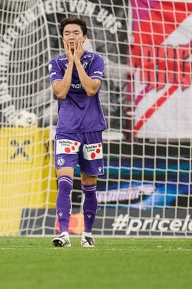 Salzburg, Österreich 30. August 2026: ADMIRAL Bundesliga - 2026 2027 - Sp. 5 - FC Red Bull Salzburg gegen FK Austria Wien Im Bild: Tor, 1:0 durch ein Eigentor von Kang-Hee Lee (FAK) gestikuliert auf dem Spielfeld. Red Bull Arena Copyright: xFotostandx xWassmuthx