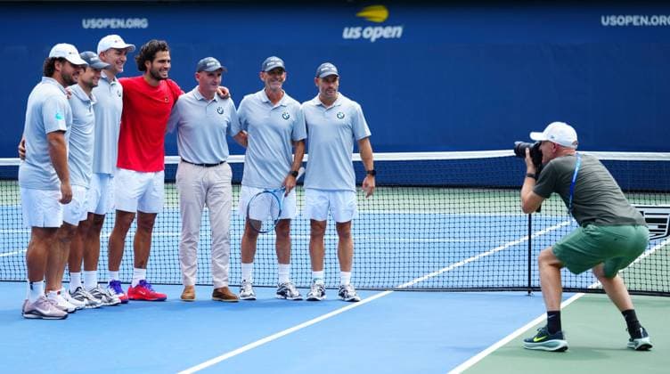 Carlos Alcaraz poses for a photo with his team after practice 2026 US Open, Day One, USTA Billie Jean King National Tennis Center, New York, USA - 30 Aug 2026New York USTA Billie Jean King National T New York (NY) United States of America EDITORIAL USE ONLY No use with unauthorised audio, video, data, fixture lists, club league logos or live services. Online in-match use limited to 120 images, no video emulation. No use in betting, games or single club league player publications. Copyright: xJavierxGarcia Shutterstockx 17124546s