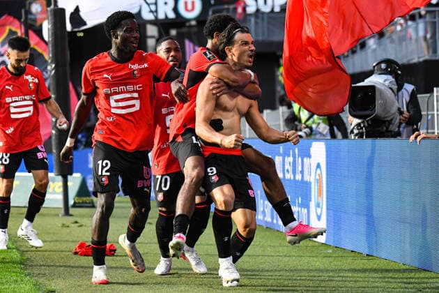 FOOTBALL : Stade Rennais vs Le Mans FC - Ligue 1 - JournÃ e 2 - 30 08 2026 Joie des joueurs du Stade Rennais aprÃ s le but de Esteban Lepaul (Stade Rennais) RennesFrance  Copyright: xBaptistexAutissierx