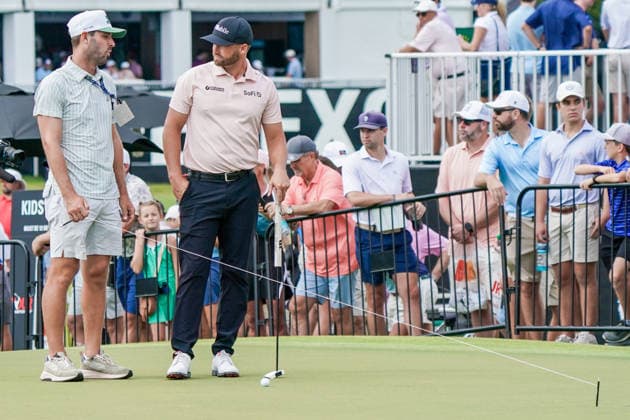 August 30, 2026, Atlanta, Georgia, USA: Wyndham Clark (USA) (R) on the putting range before the final round of the 2026 TOUR Championship at East Lake Golf Club. PGA, Golf Herren 2026: TOUR Championship - Final Round  - ZUMAw109 20260830_fap_w109_003 Copyright: xDebbyxWongx