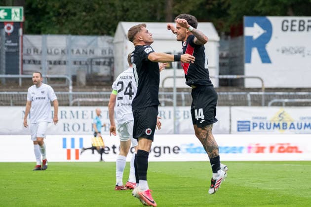 David Otto (Viktoria Koeln, 10) und Niklas Castelle (Viktoria Koeln, 44) bejubeln das Tor zum 2:0. FC Viktoria Koeln vs. SC Preussen Muenster, Fussball, 3. Liga, 03. Spieltag, Saison 2026 2027, 30.08.2026 DFL DFB Regulations prohibit any use of Photographs as image sequences and or Quasivideo FC Viktoria Koeln vs. SC Preussen Muenster, Fussball, 3. Liga, 03. Spieltag, Saison 2026 2027, 30.08.2026 Koeln Copyright: xEibner-Pressefoto ThomasxHaeslerx EP_THR