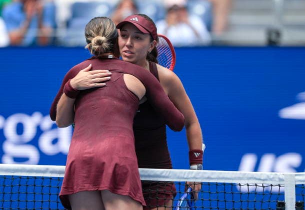 US Open tennis tournament - Day 1 Jessica Pegula of the USA (R) is congratulated by Elena-Gabriela Ruse of Romania after winning their Women™s Singles round one match of the US Open Tennis Championships at the USTA Billie Jean King National Tennis Center in Flushing Meadows, New York, USA, 30 August 2026. The 2026 US Open tournament runs from 23 August through 13 September. FLUSHING MEADOWS NEW YORK United States  Copyright: xCRISTOBALxHERRERA-ULASHKEVICHx