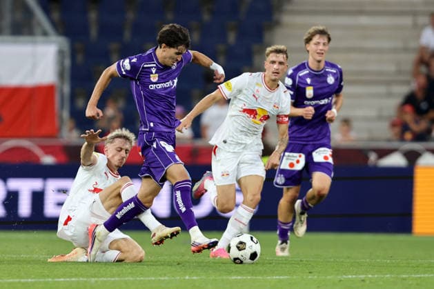 SOCCER - BL, RBS vs A.Wien SALZBURG,AUSTRIA,30.AUG.26 - SOCCER - ADMIRAL Bundesliga, Red Bull Salzburg vs FK Austria Wien. Image shows Sanel Saljic (A.Wien) and Tim Drexler (RBS).  GEPAxpictures xMathiasxMandl