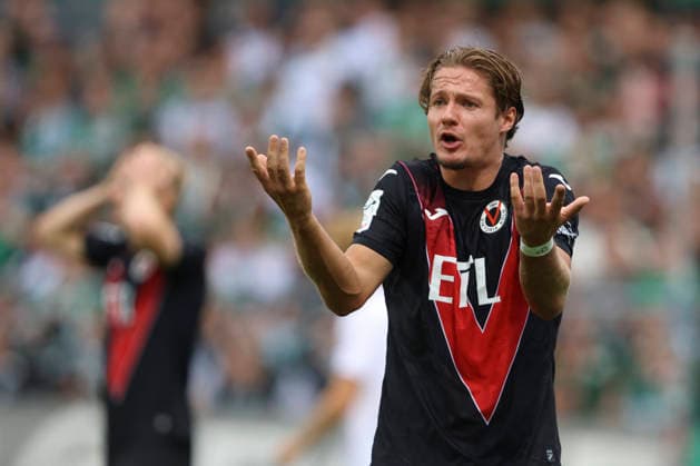 Tobias Eisenhuth (FC Viktoria Koeln) gestikuliert, Gestik waehrend des Spiels der 3. Liga zwischen Viktoria Koeln und Preussen Muenster, Sportpark Hoehenberg am 30. August 2026 in Koeln, Deutschland. (Foto von Oliver Kaelke DeFodi Images) +++ Tobias Eisenhuth (FC Viktoria Koeln) gestures during the 3. Liga match between Viktoria Koeln and Preussen Muenster at Sportpark Hoehenberg on August 30, 2026 in Cologne, Germany. (Photo by Oliver Kaelke DeFodi Images) DFB DFL REGULATIONS PROHIBIT ANY USE OF PHOTOGRAPHS AS IMAGE SEQUENCES AND OR QUASI-VIDEO. (Photo by Oliver Kaelke DeFodi Images) -