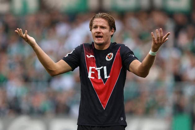 Tobias Eisenhuth (FC Viktoria Koeln) gestikuliert, Gestik waehrend des Spiels der 3. Liga zwischen Viktoria Koeln und Preussen Muenster, Sportpark Hoehenberg am 30. August 2026 in Koeln, Deutschland. (Foto von Oliver Kaelke DeFodi Images) +++ Tobias Eisenhuth (FC Viktoria Koeln) gestures during the 3. Liga match between Viktoria Koeln and Preussen Muenster at Sportpark Hoehenberg on August 30, 2026 in Cologne, Germany. (Photo by Oliver Kaelke DeFodi Images) DFB DFL REGULATIONS PROHIBIT ANY USE OF PHOTOGRAPHS AS IMAGE SEQUENCES AND OR QUASI-VIDEO. (Photo by Oliver Kaelke DeFodi Images) -