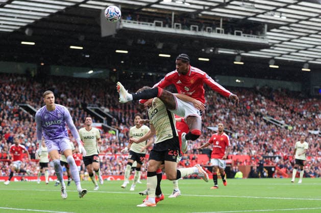 Football - Premier League - Manchester United, ManU v Ipswich Town 30th August 2026 - Premier League - Manchester United v Ipswich Town - Marcus Rashford of Manchester United leaps to control the ball - Photo: Simon Stacpoole Offside. Manchester UK Copyright: xSimonxStacpoolexOffside