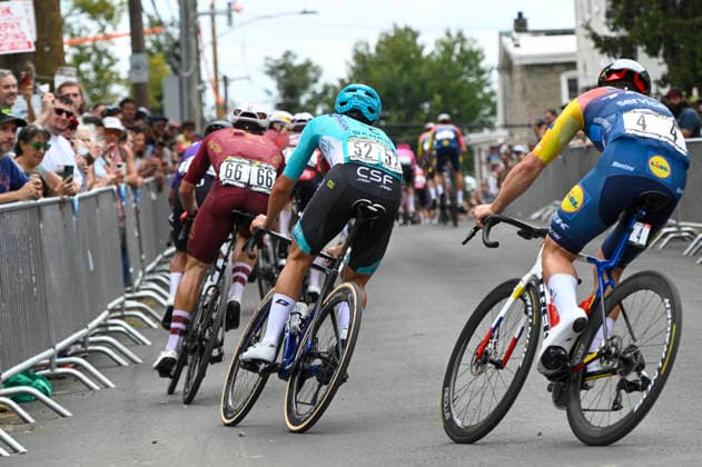 August 30, 2026, Philadelphia, Pennsylvania, United States: Cyclist struggle up the famed Manayunk Wall during the MenÃ¢â‚¬â ¢s Philadelphia Cycling Classic race n Philadelphia PA Philadelphia United States - ZUMArf1_ 20260830_zaf_rf1_050 Copyright: xRickyxFitchettx