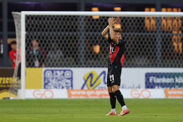 Lucas Wolf (FC Viktoria Koeln) gestikuliert, Gestik waehrend des Spiels der 3. Liga zwischen Viktoria Koeln und Preussen Muenster, Sportpark Hoehenberg am 30. August 2026 in Koeln, Deutschland. (Foto von Oliver Kaelke DeFodi Images) +++ Lucas Wolf (FC Viktoria Koeln) gestures during the 3. Liga match between Viktoria Koeln and Preussen Muenster at Sportpark Hoehenberg on August 30, 2026 in Cologne, Germany. (Photo by Oliver Kaelke DeFodi Images) DFB DFL REGULATIONS PROHIBIT ANY USE OF PHOTOGRAPHS AS IMAGE SEQUENCES AND OR QUASI-VIDEO. (Photo by Oliver Kaelke DeFodi Images) -