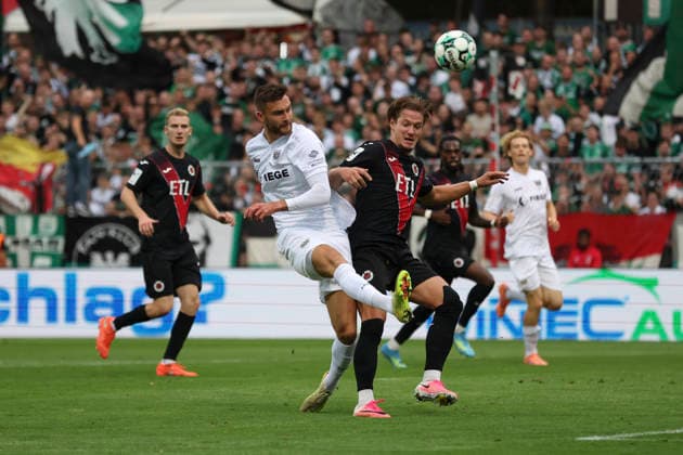 Felix Higl (SC Preussen Muenster) und Tobias Eisenhuth (FC Viktoria Koeln) im Zweikampf waehrend des Spiels der 3. Liga zwischen Viktoria Koeln und Preussen Muenster, Sportpark Hoehenberg am 30. August 2026 in Koeln, Deutschland. (Foto von Oliver Kaelke DeFodi Images) +++ Felix Higl (SC Preussen Muenster) und Tobias Eisenhuth (FC Viktoria Koeln) battle for the ball during the 3. Liga match between Viktoria Koeln and Preussen Muenster at Sportpark Hoehenberg on August 30, 2026 in Cologne, Germany. (Photo by Oliver Kaelke DeFodi Images) DFB DFL REGULATIONS PROHIBIT ANY USE OF PHOTOGRAPHS AS IMAGE SEQUENCES AND OR QUASI-VIDEO. (Photo by Oliver Kaelke DeFodi Images) -