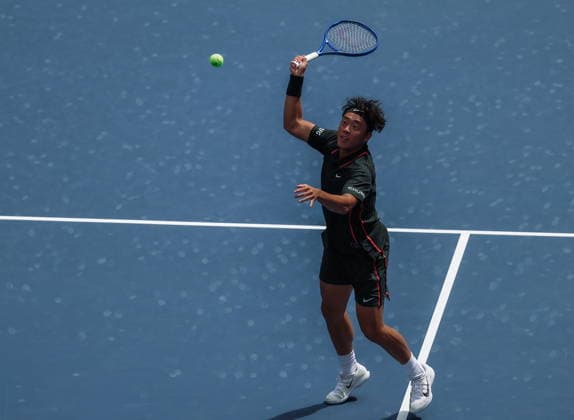 US Open tennis tournament - Day 1 Coleman Wong of Hong Kong in action against Tommy Paul of the USA during the Men™s Singles round one of the US Open Tennis Championships at the USTA Billie Jean King National Tennis Center in Flushing Meadows, New York, USA, 30 August 2026. The 2026 US Open tournament runs from 23 August through 13 September. FLUSHING MEADOWS NEW YORK United States  Copyright: xOlgaxFedorovax