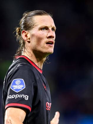 2026-08-30 SC Cambuur v FC Twente - Dutch Eredivisie LEEUWARDEN, NETHERLANDS - AUGUST 30: Wout Weghorst of FC Twente during the Dutch Eredivisie match between SC Cambuur and FC Twente at Kooi Stadion on August 30, 2026 in Leeuwarden, Netherlands. Leeuwarden Kooi Stadion Netherlands Content not available for redistribution in The Netherlands directly or indirectly through any third parties. Copyright: xPieterxvanxderxWoudex
