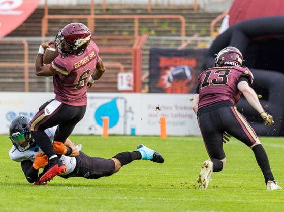 6 Kaylon Geiger (Wide Receiver) Rhein Fire run with the ball. Rhein Fire vs Alpine Rams, Panthers Wroclawl, American Football League Europe, Semi Final, 2026, 30.08.2026, Duisburg Schauinsland-Reisen-Arena Germany Copyright: xPFA ChristopherxMettkenx