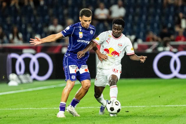 SOCCER - BL, RBS vs A.Wien SALZBURG,AUSTRIA,30.AUG.26 - SOCCER - ADMIRAL Bundesliga, Red Bull Salzburg vs FK Austria Wien. Image shows Daniel Nnodim (A.Wien) and Aboubacar Camara (RBS).  GEPAxpictures xJulioxArellano