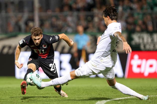 Lucas Wolf (FC Viktoria Koeln) und Antonio Tikvic (SC Preussen Muenster) im Zweikampf waehrend des Spiels der 3. Liga zwischen Viktoria Koeln und Preussen Muenster, Sportpark Hoehenberg am 30. August 2026 in Koeln, Deutschland. (Foto von Oliver Kaelke DeFodi Images) +++ Lucas Wolf (FC Viktoria Koeln) und Antonio Tikvic (SC Preussen Muenster) battle for the ball during the 3. Liga match between Viktoria Koeln and Preussen Muenster at Sportpark Hoehenberg on August 30, 2026 in Cologne, Germany. (Photo by Oliver Kaelke DeFodi Images) DFB DFL REGULATIONS PROHIBIT ANY USE OF PHOTOGRAPHS AS IMAGE SEQUENCES AND OR QUASI-VIDEO. (Photo by Oliver Kaelke DeFodi Images) -