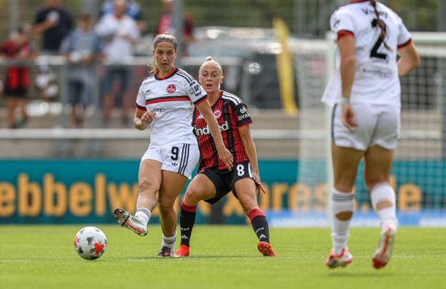 GER, Frankfurt, Eintracht Frankfurt vs 1. FC Nürnberg, Google Pixel Frauen Bundesliga, Fussball, DFB, Spielzeit 2026 2027, Stadion am Brentanobad, 2. Spieltag im Bild v.l.: Laura Miller (FC Nürnberg Frauen 9), Hanna Bennison (Eintracht Frankfurt Frauen 8) DFB DFL REGULATIONS PROHIBIT ANY USE OF PHOTOGRAPHS AS IMAGE SEQUENCES AND OR QUASI-VIDEO, 30.08.2026 *** GER, Frankfurt, Eintracht Frankfurt vs. 1. FC Nürnberg, Google Pixel Women s Bundesliga, Soccer, DFB, 2026–2027 Season, Stadion am Brentanobad, Matchday 2 in pictures (from left): Laura Miller, 1. FC Nürnberg Women 9, Hanna Bennison, Eintracht Frankfurt Women 8. DFB and DFL regulations prohibit any use of photographs as image sequences and or quasi-video. August 30, 2026 Copyright: HMBxMedia HendrikxHamelau