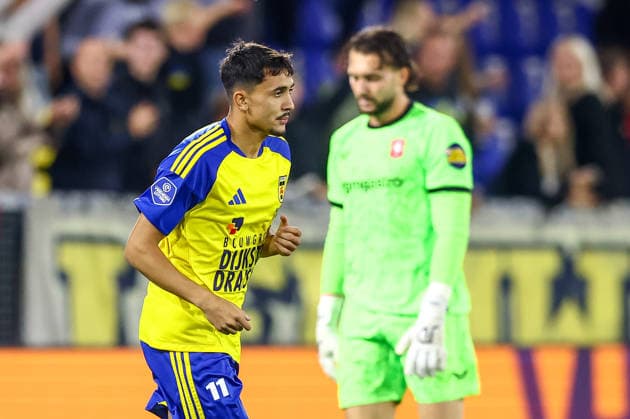 2026-08-30 SC Cambuur v FC Twente - Dutch Eredivisie LEEUWARDEN, NETHERLANDS - AUGUST 30: Illyes Hamache of SC Cambuur cas1 during the Dutch Eredivisie match between SC Cambuur and FC Twente at Kooi Stadion on August 30, 2026 in Leeuwarden, Netherlands. Leeuwarden Kooi Stadion Netherlands Content not available for redistribution in The Netherlands directly or indirectly through any third parties. Copyright: xPieterxvanxderxWoudex