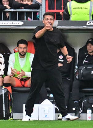 30.08.2026,GER Fußball, Männer, 2.BL, Spieltag 3, Saison 2026 2027, Hamburg, FC St. Pauli vs 1.FC Kaiserslautern Trainer Marcel Rapp (Pauli) DFB DFL regulations prohibit any use of photographs as image sequences and or quasi-video) Hamburg Millerntorstadion Hamburg Deutschland *** August 30, 2026, German soccer, men s, 2nd Division, Matchday 3, 2026–2027 season, Hamburg, FC St. Pauli vs. 1. FC Kaiserslautern, Coach Marcel Rapp, Pauli, DFB, DFL regulations prohibit any use of photographs as image sequences and or quasi-video, Hamburg, Millerntorstadion, Hamburg, Germany Copyright: xnordphotoxGmbH xWitkex