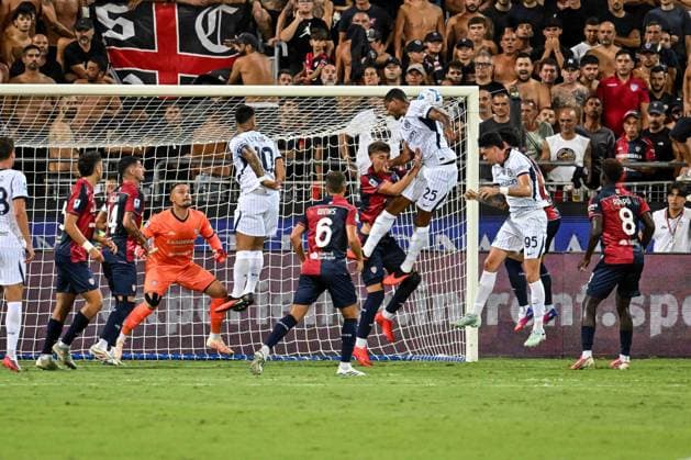 IPA87947428 - Alessandro Bastoni of Inter during the Cagliari Calcio vs. Inter - FC Internazionale Italian Serie A soccer match in Cagliari, Italy, on August 30, 2026  Copyright: xLuigixCanu IPAxSportx xx 87947428