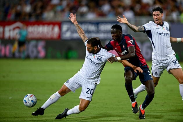Cagliari s Paul Mendy in action during the Serie A soccer match between Cagliari Calcio and F.C. Internazionale at the Unipol Domus in Cagliari, Sardinia - Sunday 30th august 2026. - Soccer  Copyright: xGianlucaxZuddas LaPressex