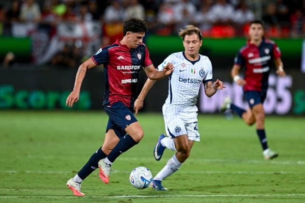 Cagliari s Alessandro Gianni Romano in action during the Serie A soccer match between Cagliari Calcio and F.C. Internazionale at the Unipol Domus in Cagliari, Sardinia - Sunday 30th august 2026. - Soccer  Copyright: xGianlucaxZuddas LaPressex