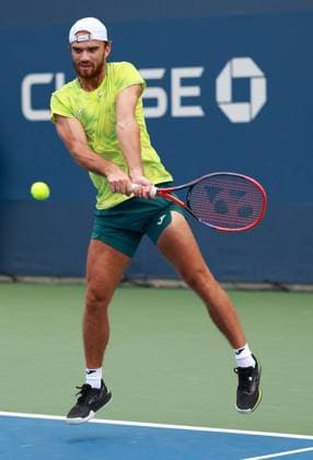Tomas Machac of Czech Republic in action 2026 US Open, Day One, USTA Billie Jean King National Tennis Center, New York, USA - 30 Aug 2026New York USTA Billie Jean King National T New York (NY) United States of America EDITORIAL USE ONLY No use with unauthorised audio, video, data, fixture lists, club league logos or live services. Online in-match use limited to 120 images, no video emulation. No use in betting, games or single club league player publications. Copyright: xEllaxLing Shutterstockx 17124547w