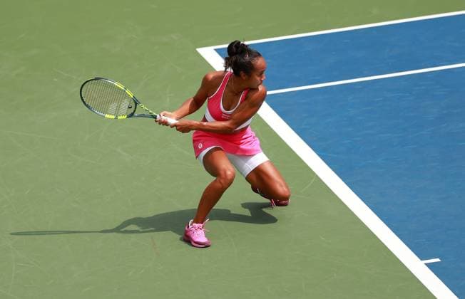 Leyla Fernandez of Canada in action 2026 US Open, Day One, USTA Billie Jean King National Tennis Center, New York, USA - 30 Aug 2026New York USTA Billie Jean King National T New York (NY) United States of America EDITORIAL USE ONLY No use with unauthorised audio, video, data, fixture lists, club league logos or live services. Online in-match use limited to 120 images, no video emulation. No use in betting, games or single club league player publications. Copyright: xEllaxLing Shutterstockx 17124547ak