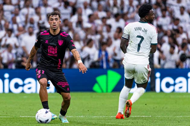 ESP: Real Madrid CF v Malaga CF - La Liga EA Sports Rafael Garrido of Malaga during La Liga EA Sports match between Real Madrid and Malaga CF at Estadio Santiago Bernabeu on August 30, 2026 in Madrid, Spain. Madrid Madrid Spain Football Copyright: xAlejandroxMatiasx