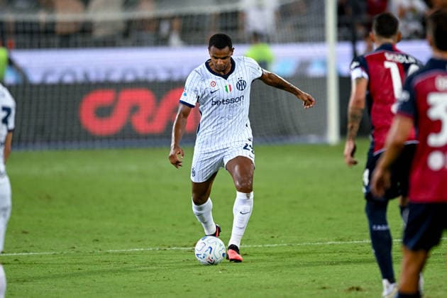 F.C. Internazionale s Manuel Akanji in action during the Serie A soccer match between Cagliari Calcio and F.C. Internazionale at the Unipol Domus in Cagliari, Sardinia - Sunday 30th august 2026. - Soccer  Copyright: xGianlucaxZuddas LaPressex