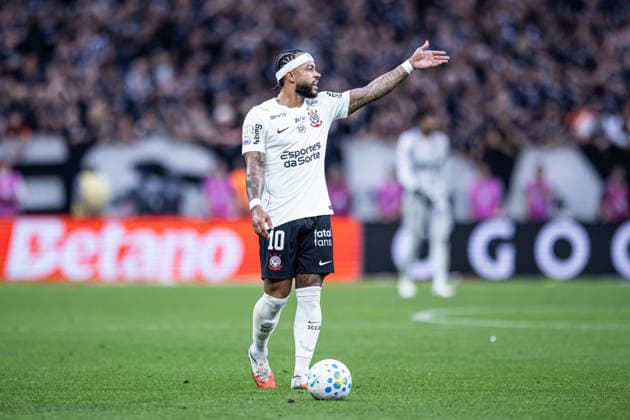 Brasileirao 2026: Corinthians vs. Santos SAO PAULO, BRAZIL - AUGUST 30: Memphis in the match between Corinthians and Santos, valid for the twenty-fifth round of the Brasileirao 2026, this Sunday (30), at Neo Quimica Arena, SP, Brazil on August 30, 2026. Copyright: xJhonyxInacioxJhonyxInaciox