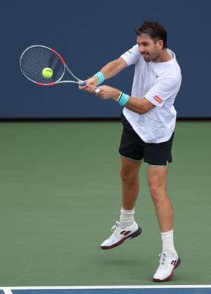 Cameron Norrie of GBR in action 2026 US Open, Day One, USTA Billie Jean King National Tennis Center, New York, USA - 30 Aug 2026New York USTA Billie Jean King National T New York (NY) United States of America EDITORIAL USE ONLY No use with unauthorised audio, video, data, fixture lists, club league logos or live services. Online in-match use limited to 120 images, no video emulation. No use in betting, games or single club league player publications.  Copyright: xEllaxLing Shutterstockx 17124547aw