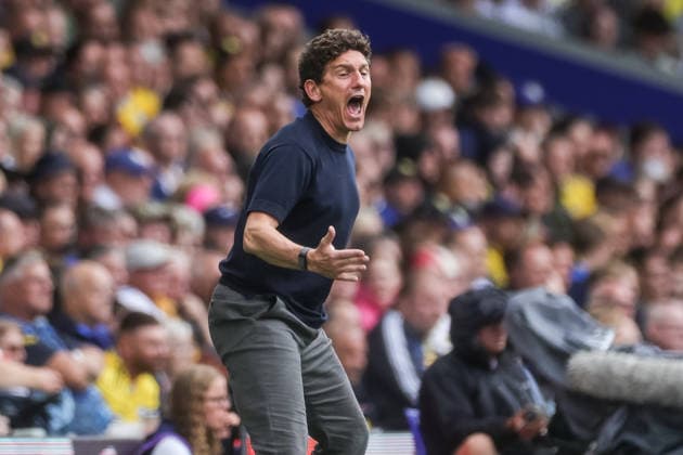 Leeds United v Brentford - Premier League 2026 27 Keith Andrews, manager of Brentford, reacts in the technical area during the Premier League match between Leeds United and Brentford at Elland Road in Leeds, United Kingdom, on August 30, 2026. Leeds West Yorkshire United Kingdom  Copyright: xNewsxImagesx originalFilename:cosgrove-premierl260830_np0iV.jpg