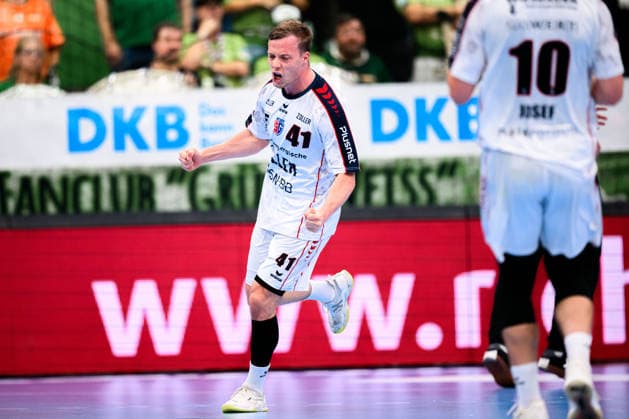 Wetzlar: HBL - 26 27 - HSG Wetzlar - SG BBM Bietigheim Till Hermann (Bietighiem) Jubel Freude Emotion Torjubel Torschuetze Torschütze Wetzlar Buderus Arena Deutschland