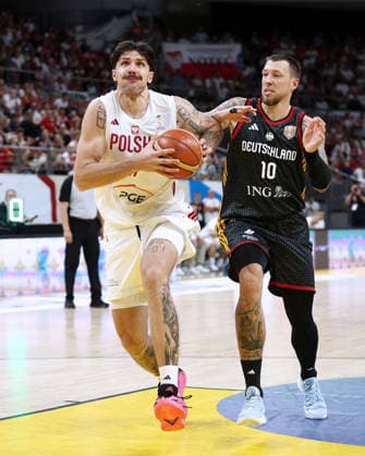 Poland V Germany - FIBA Basketball World Cup European Qualifier Group K Dominik Olejniczak and Daniel Theis during the FIBA Basketball World Cup European Qualifier Group K match between Poland and Germany at Ergo Arena in Gdansk, Poland, on August 30, 2026. Gdansk Poland  Copyright: xPiotrxMatusewiczx originalFilename:matusewicz-polandvg260830_npw4a.jpg