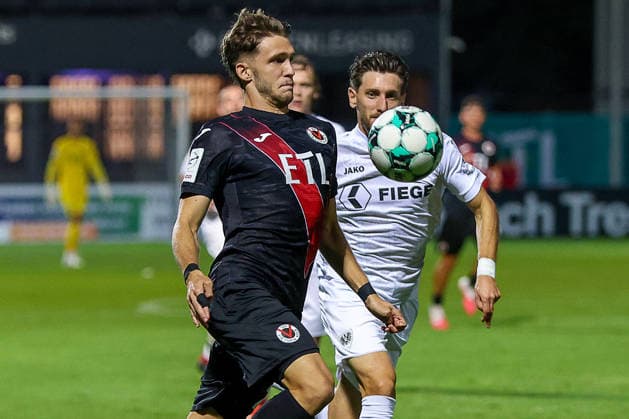 30.08.2026, xsscx, Fußball 3. Liga, Viktoria Köln - Preußen Münster, 3. Spieltag, Sportpark Höhenberg, Saison 2026 2027: Pascal Fallmann (Viktoria Köln 28) im Zweikampf gegen Charalambos Makridis (SC Preußen Münster 14) DFB regulations prohibit any use of photographs as image sequences and or quasi-video. Photo: xSandraxScherningxPressefotoKochx Nordrhein-Westfalen Deutschland
