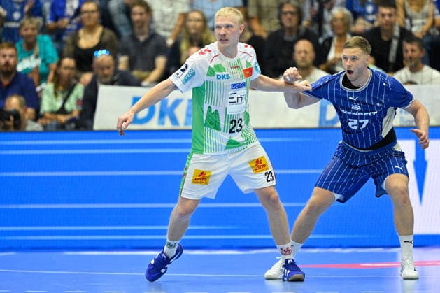 Gummersbach, Schwalbe Arena, 30.08.26, GER, Herren, Handball-Bundesliga, Opel HBL, Saison 2026-2027, VfL Gummersbach - SC Magdeburg Bild: v.li. Magnus SAUGSTRUP (Magdeburg) und Kristjan HORZEN (Gummersbach) Nordrhein-Westfalen Deutschland