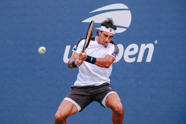 US Open tennis tournament - Day 1 Thiago Agustin Tirante of Argentina in action against Adrian Mannarino of France during the Men™s Singles round one of the US Open Tennis Championships at the USTA Billie Jean King National Tennis Center in Flushing Meadows, New York, USA, 30 August 2026. The 2026 US Open tournament runs from 23 August through 13 September. FLUSHING MEADOWS NEW YORK United States  Copyright: xOLGAxFEDOROVAx