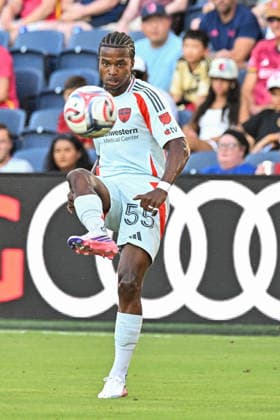 ST. LOUIS, MO - AUGUST 30: Kaick Ferreira (55) of the FC Dallas lob a pass forward during the MLS, Fussball Herren, USA regular season match where St. Louis CITY SC hosted FC Dallas on Sunday August 30th, 2026, at Energizer Park in St. Louis City, MO. (Photo by Rick Ulreich Icon Sportswire) SOCCER: AUG 30 MLS St. Louis CITY SC vs FC Dallas EDITORIAL USE ONLY Icon26083006