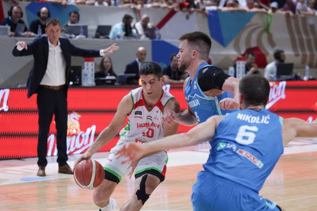 (260831) -- LJUBLJANA, Aug. 31, 2026 -- Zoltan Perl (L) of Hungary vies with Tibor Mirtic (R) of Slovenia during the men s FIBA Basketball World Cup 2027 European Qualifiers match between Slovenia and Hungary at Tivoli Sports Hall in Ljubljana, Slovenia, Aug. 30, 2026. (Photo by Xinhua) (SP)SLOVENIA-LJUBLJANA-BASKETBALL-WORLD CUP 2027 EUROPEAN QUALIFIERS-SLOVENIA VS HUNGARY ZeljkoxStevanic 