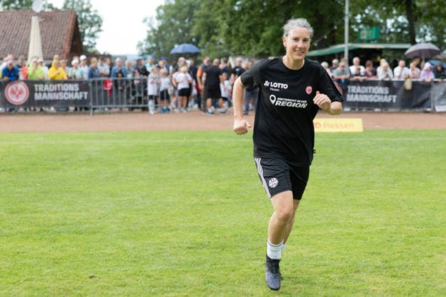 FC Nieder-Florstadt Ü40 - Eintracht Frankfurt Traditionsmannschaft, Eintracht in der Region Birgit Prinz beim Aufwärmen. Spiel der Traditionsmannschaft von Eintracht Frankfurt beim FC Nieder-Florstadt am 28. August 2026., Florstadt Hessen Deutschland Waldsportplatz Nieder-Florstadt