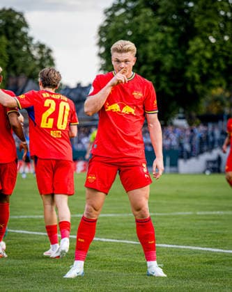 Leipzigs Conrad Harder. Fussball DFB-Pokal 1. Runde Eintracht Trier - RB Leipzig. 22. August 2026: Trier, Moselstadion. Eintracht Trier - RB Leipzig 0:6