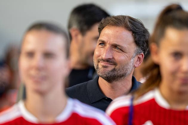 Cheftrainer Jose Barcala (FC Bayern Muenchen), FC Bayern Frauen Muenchen - 1. FSV Mainz 05, Google Pixel Frauenbundesliga, 2. Spieltag, 31.08.26 DFB regulations prohibit any use of photographs as image sequences and or quasi-video. (kolbert-press) Muenchen Bayern Deutschland *** Head Coach Jose Barcala, FC Bayern Munich, FC Bayern Munich Women s Team 1, FSV Mainz 05, Google Pixel Women s Bundesliga, Matchday 2, August 31, 2026. DFB regulations prohibit any use of photographs as image sequences and or quasi-video. Kolbert Press, Munich, Bayern, Germany Copyright: xkolbert-press UlrichxGamelx