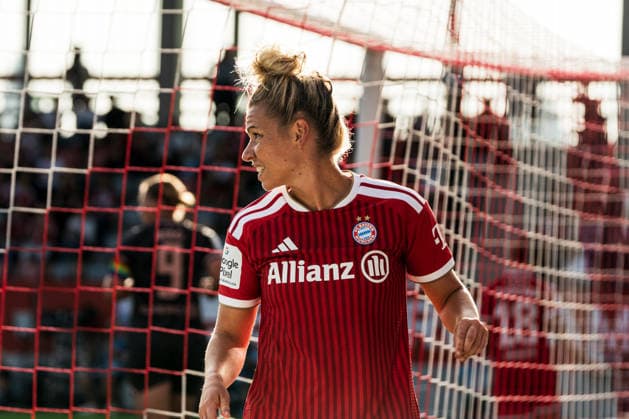Fussball: Google Pixel Frauen-Bundesliga, 2. Spieltag, FC Bayern München Frauen - 1. FSV Mainz 05 Frauen am 31.08.2026 in München (FC Bayern Campus-Stadion), Deutschland, Saison 2026 2027: Linda Dallmann (FC Bayern München, 10) München FC Bayern Campus-Stadion Deutschland *** Soccer Google Pixel Women s Bundesliga, Matchday 2, FC Bayern Munich Women vs. FSV Mainz 05 Women on August 31, 2026, at FC Bayern Campus Stadium in Munich, Germany, 2026–2027 Season, Linda Dallmann, FC Bayern Munich, 10, Munich, FC Bayern Campus Stadium, Germany Copyright: xPhilippxImhofx