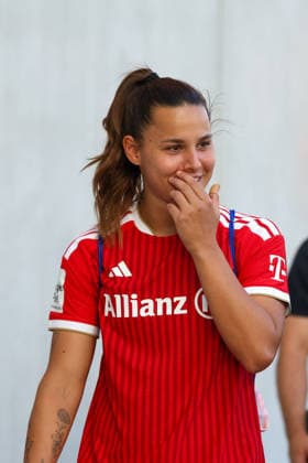 Lena Oberdorf (FC Bayern Muenchen, 08), GER, FC Bayern Muenchen vs. 1. FSV Mainz 05, Fussball, Google Pixel Frauen-Bundesliga, 2. Spieltag, Saison 2026 2027, 31.08.2026, DFL DFB REGULATIONS PROHIBIT ANY USE OF PHOTOGRAPHS as IMAGE SEQUENCES and or QUASI-VIDEO, GER, FC Bayern Muenchen vs. 1. FSV Mainz 05, Fussball, Google Pixel Frauen-Bundesliga, 2. Spieltag, Saison 2026 2027, 31.08.2026 Muenchen *** Lena Oberdorf, FC Bayern Munich, 08, GER, FC Bayern Munich vs. 1. FSV Mainz 05, Soccer, Google Pixel Women s Bundesliga, Matchday 2, 2026–2027 Season, August 31, 2026, DFL and DFB regulations prohibit any use of photographs as image sequences and or quasi-video, GER, FC Bayern Munich vs. 1. FSV Mainz 05, Soccer, Google Pixel Women’s Bundesliga, Matchday 2, 2026–2027 Season, August 31, 2026, Munich Copyright: xEibner-Pressefoto JennixMaulx EP_JML
