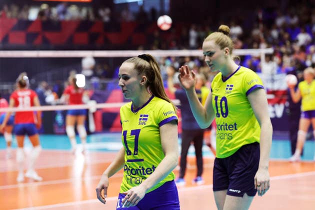 BRNO, TJECKIEN 20260831 Sveriges Anna Haak och Isabelle Haak inför attondelsfinalen i damernas volleyboll-EM mellan Tjeckien och Sverige i Brno, Tjeckien. BRNO TJECKIEN x9200x