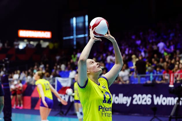 BRNO, TJECKIEN 20260831 Sveriges Hilda Gustafsson värmer upp under attondelsfinalen i damernas volleyboll-EM mellan Tjeckien och Sverige i Brno, Tjeckien. BRNO TJECKIEN x9200x