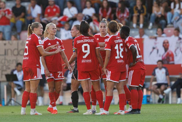 Team (FC Bayern München) Tor zum 1 : 0 beim Spiel zwischen FC Bayern München v 1.FSV Mainz 05, Fussball, Frauen, Google Pixel Frauen-Bundesliga, 2026 2027, 2.Spieltag am 31.08.2026 in München, FC Bayern Campus. DFL and DFB regulations prohibit any use of photographs as image sequences and or quasi-video. Bayern Deutschland *** FC Bayern Munich scores the 1-0 goal in the match between FC Bayern Munich and FSV Mainz 05, soccer, women s, Google Pixel Women s Bundesliga, 2026–2027, Matchday 2 on August 31, 2026, in Munich, FC Bayern Campus. DFL and DFB regulations prohibit any use of photographs as image sequences and or quasi-video. Bayern, Germany