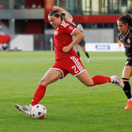 Vanessa Gilles (2, FC Bayern München) beim Spiel zwischen FC Bayern München v 1.FSV Mainz 05, Fussball, Frauen, Google Pixel Frauen-Bundesliga, 2026 2027, 2.Spieltag am 31.08.2026 in München, FC Bayern Campus. DFL and DFB regulations prohibit any use of photographs as image sequences and or quasi-video. Bayern Deutschland *** Vanessa Gilles 2, FC Bayern Munich during the match between FC Bayern Munich and 1. FSV Mainz 05, Soccer, Women, Google Pixel Women s Bundesliga, 2026–2027, Matchday 2 on August 31, 2026, in Munich, FC Bayern Campus. DFL and DFB regulations prohibit any use of photographs as image sequences and or quasi-video. Bayern, Germany