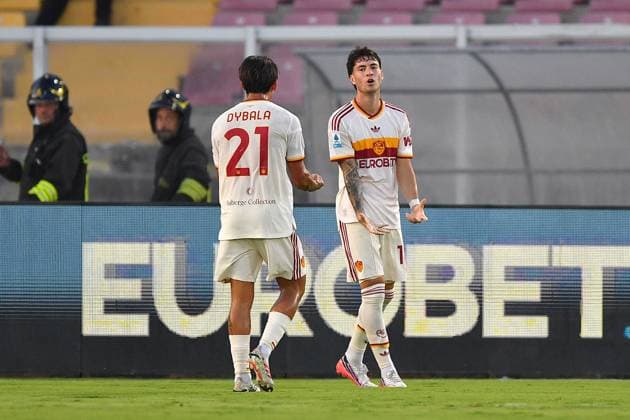 AS Roma s Right Winger Matias SoulÃ (18 AS Roma) celebrates his first goal with team-mates during the Serie A Enilive matchday 2 match between US Lecce and AS Roma at the Via del Mare Stadium in Lecce, Italy, Monday, August 31, 2026. (Credit Image: Giovanni Evangelista LaPresse)  Copyright: xGiovannixEvangelista LaPressex