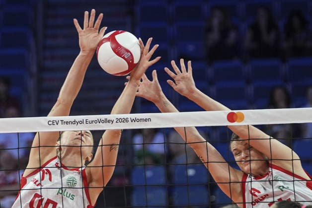 Poland v Portugal - CEV EuroVolley 2026 ISTANBUL, TURKIYE - AUGUST 31: Magdalena Jurczyk (L) and Monika Lampkowska (R) of Poland in action during the 2026 CEV Women s European Volleyball Championship Round of 16 match between Poland and Portugal at Sinan Erdem Sports Hall in Istanbul, Turkiye, on August 31, 2026. Beyza Comert Anadolu Istanbul Turkey. Editorial use only. Please get in touch for any other usage.  Copyright: x2026xAnadoluxBeyzaxComertx